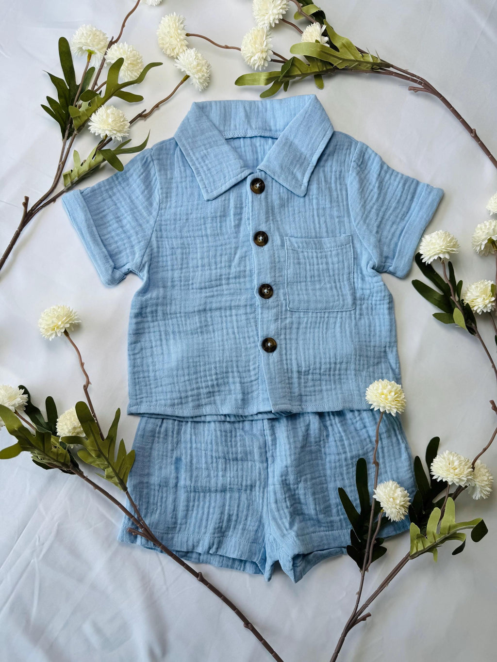 Christmas gift box Baby Boy Gift Box – Blue Button-Up Outfit, Tuxedo Bib & Wooden Toy – Newborn Shower Present
