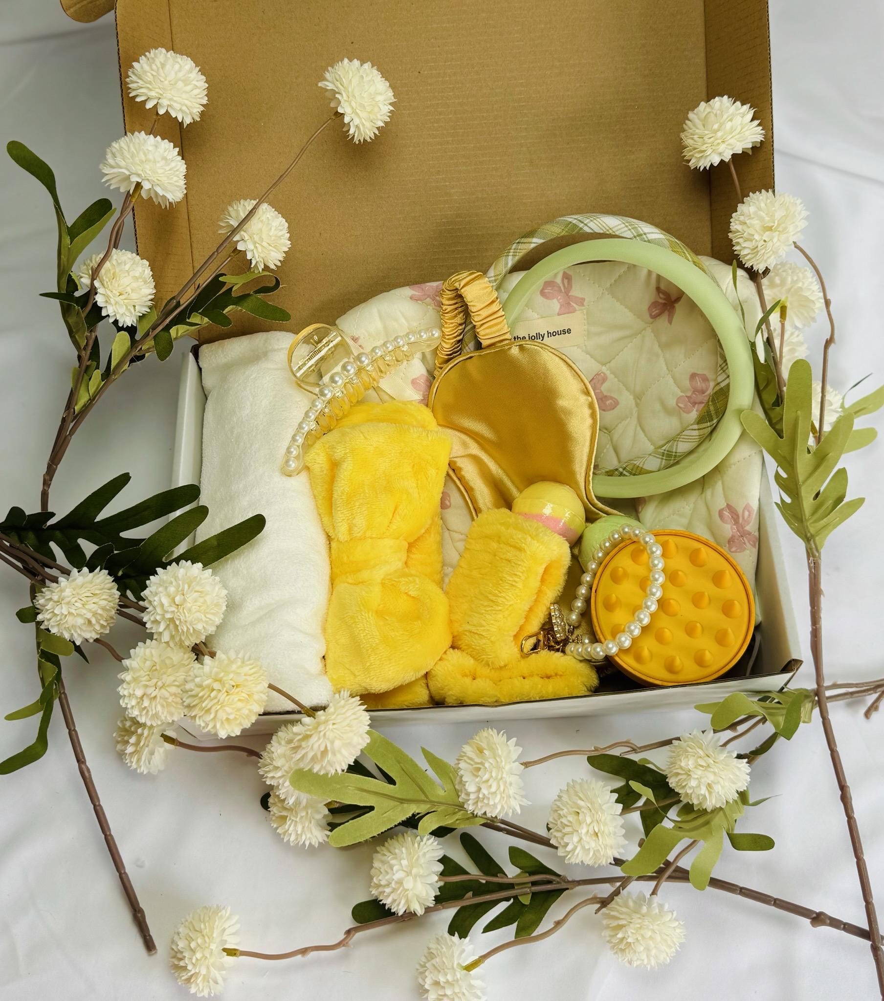 Yellow & Green Spa Gift Box – Relaxation and Self-Care Essentials