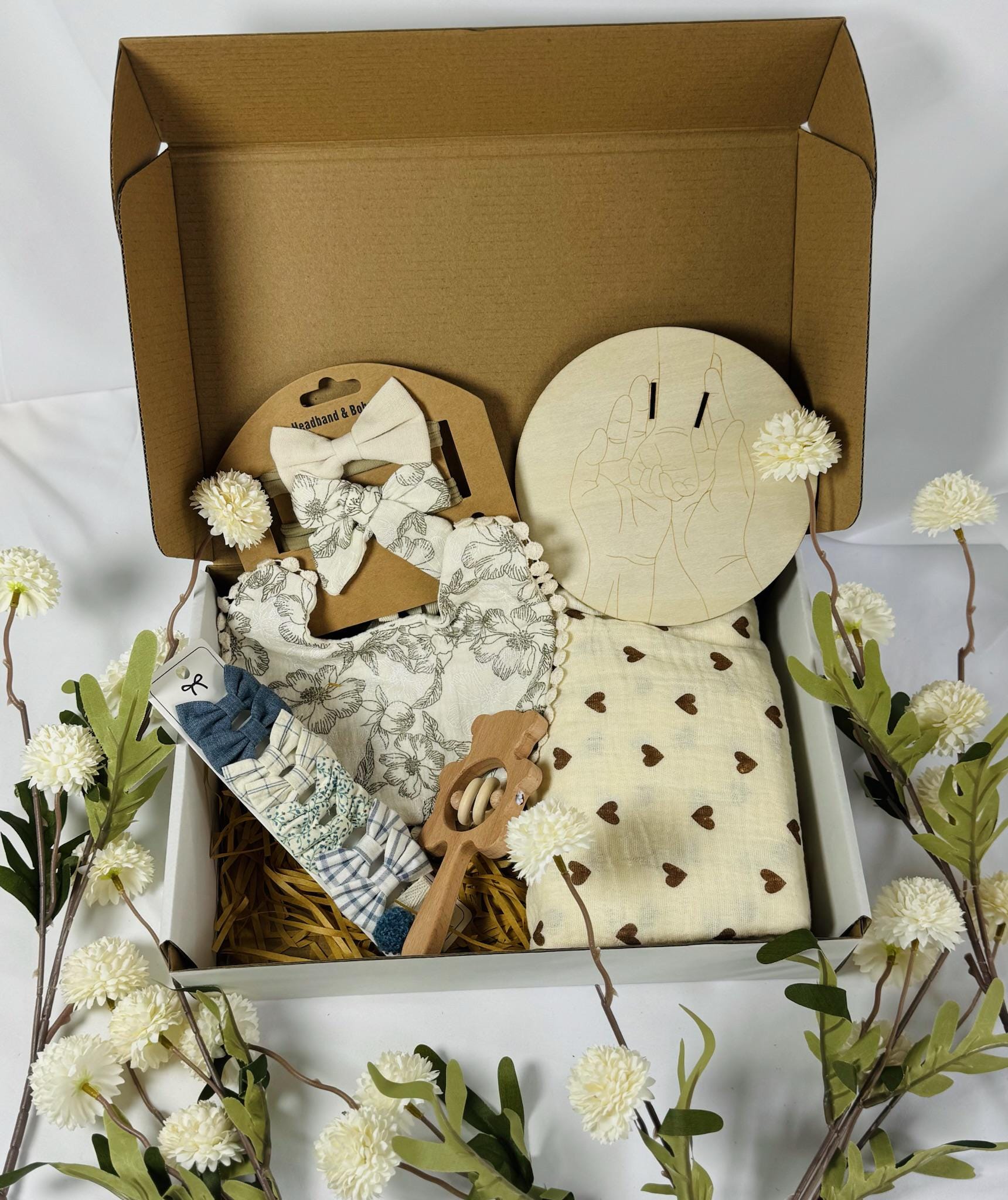Baby Gift Box, Baby Shower Gift Box, Baby Gift Box Set, Baby Girl Present, Welcome Baby Gift, Newborn Gift Set, Baby Shower Gift Basket