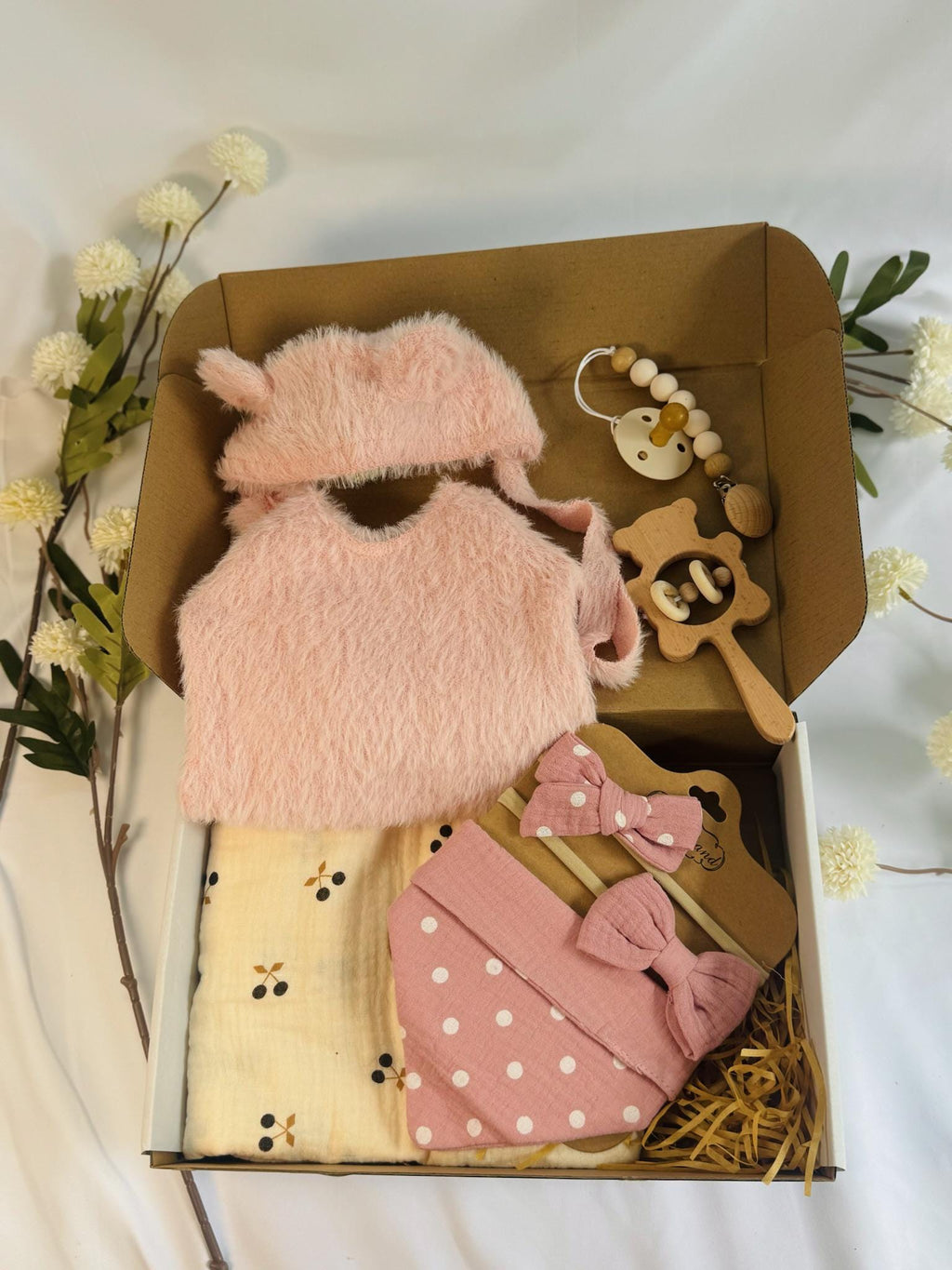 Baby Gift Box, Baby Shower Gift Box, Baby Gift Box Set, Baby Girl Present, Welcome Baby Gift, Newborn Gift Set, Baby Shower Gift Basket