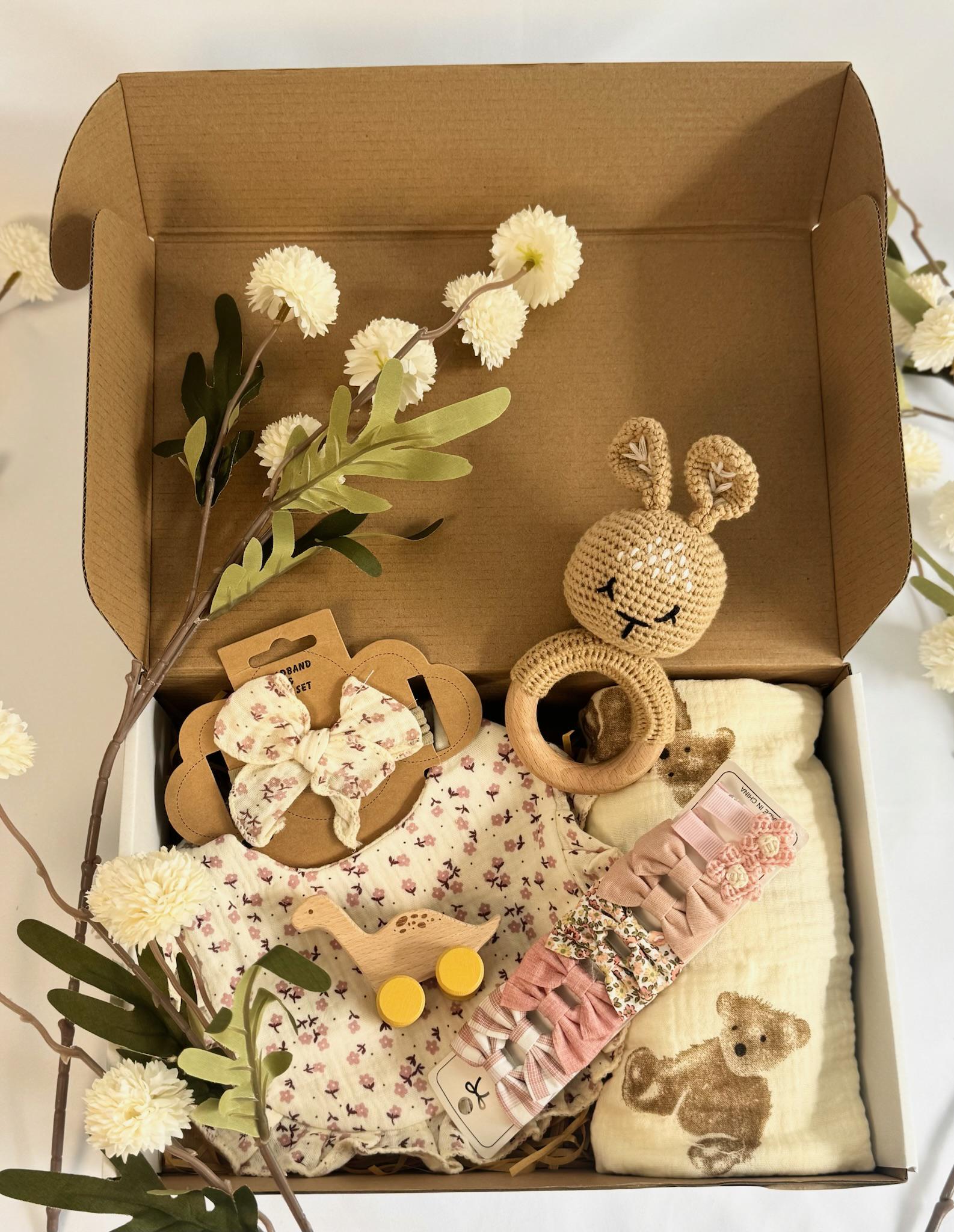 Baby Gift Box, Baby Shower Gift Box, Baby Gift Box Set, Baby Girl Present, Welcome Baby Gift, Newborn Gift Set, Baby Shower Gift Basket
