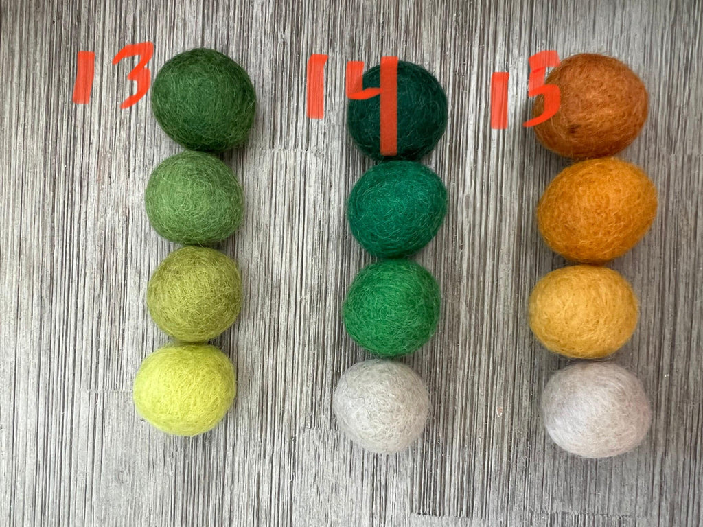 Terracotta ombré felt wool ball mobile, pom pom mobile, felt pom pom mobile, felt ball mobile, minimalist mobile, boho nursery decor