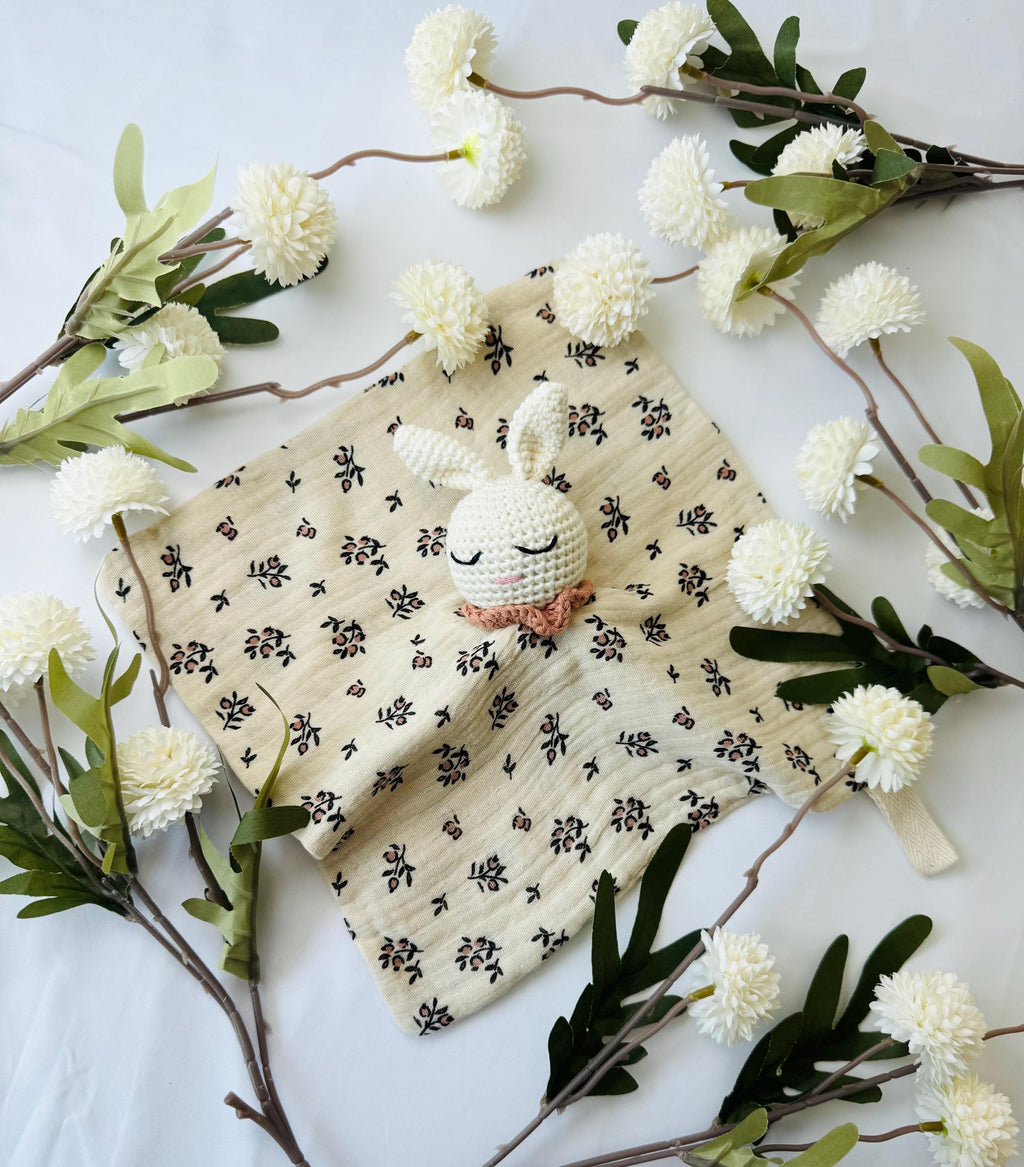 Neutral Baby Gift Box | Organic Baby Shower Gift Set | Newborn Outfit, Sweater, Wooden Teether, Crochet Bunny and  Accessories