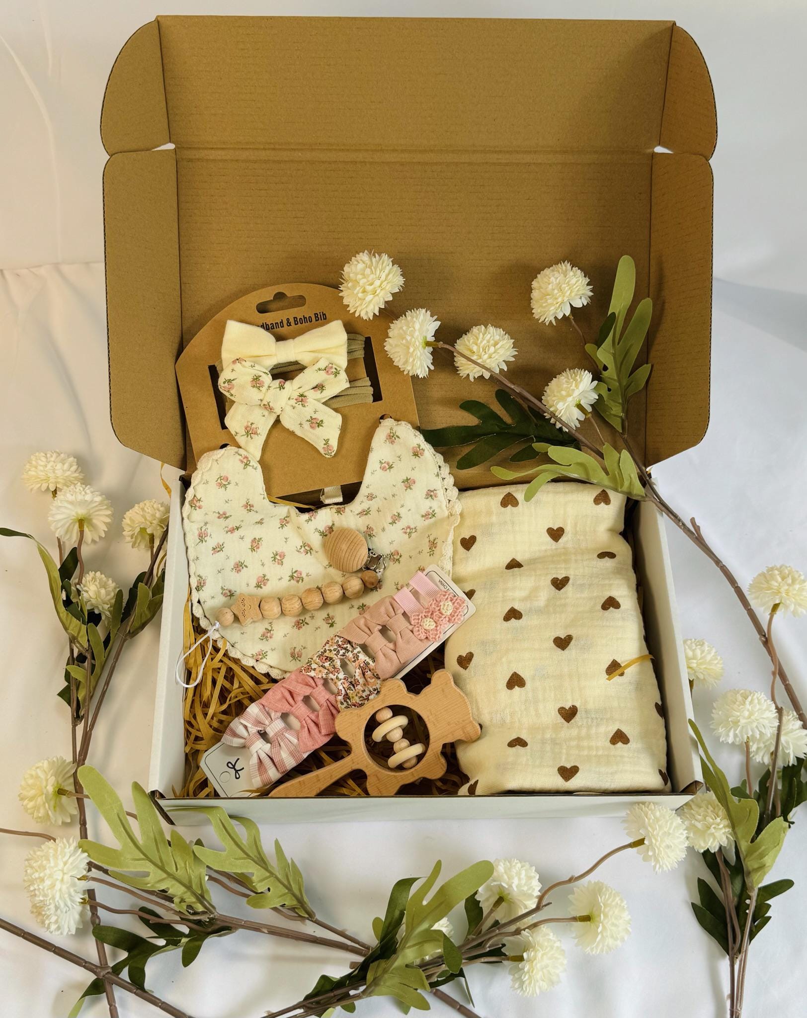 Baby Gift Box, Baby Shower Gift Box, Baby Gift Box Set, Baby Girl Present, Welcome Baby Gift, Newborn Gift Set, Baby Shower Gift Basket