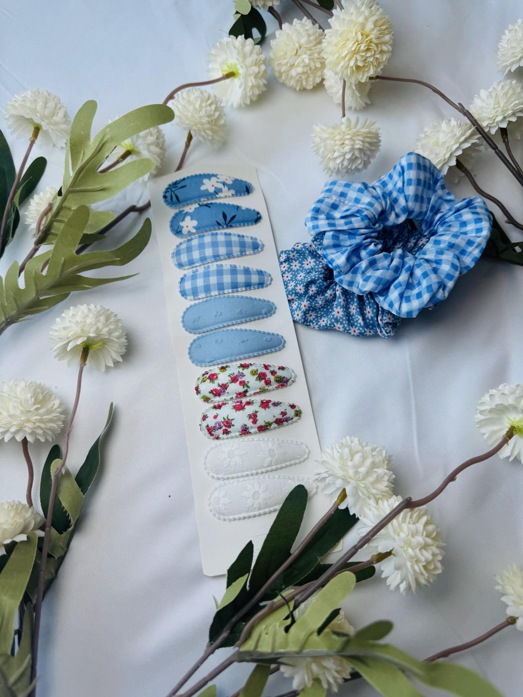Whimsical Blue & Pastel Girls Gift Box – Cute Accessories, Plush Notebook, Hair Scrunchies