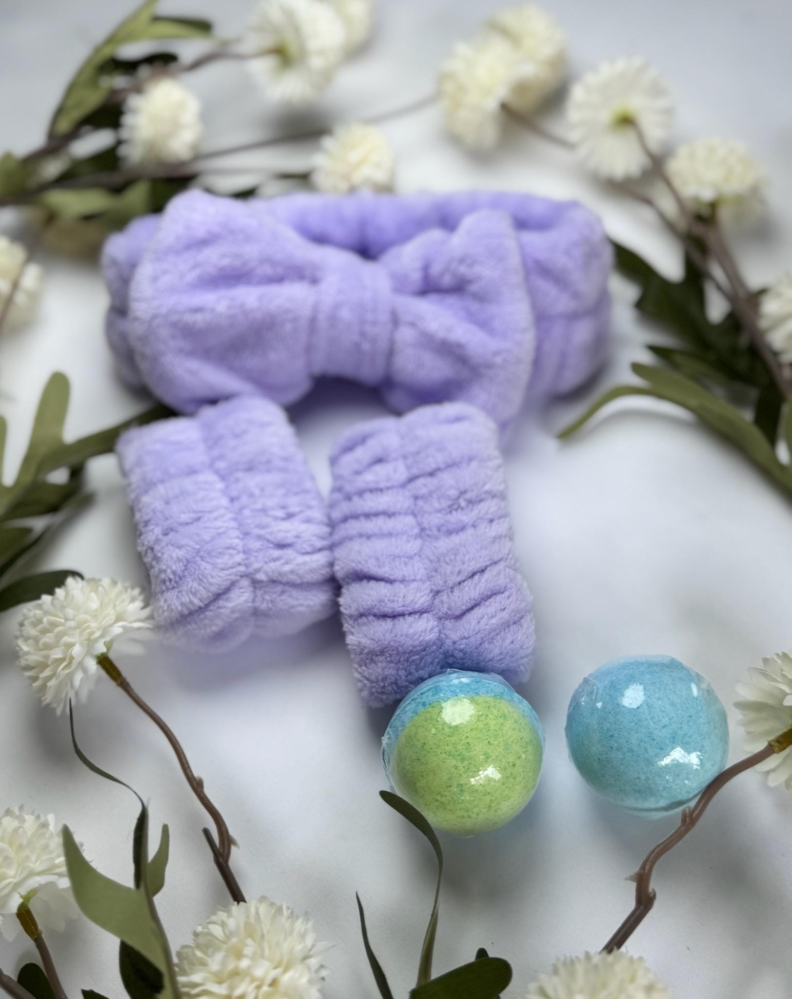 Cozy Pink and  Lavender Spa Gift Box – Bath Bombs, Hair Accessories , Travel Pouch