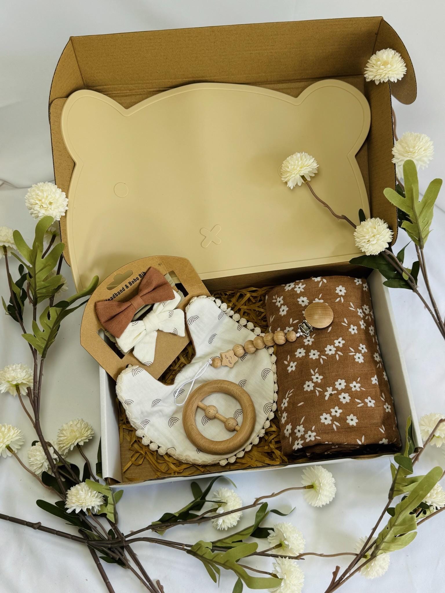 Baby Gift Box, Baby Shower Gift Box, Baby Gift Box Set, Baby Girl Present, Welcome Baby Gift, Newborn Gift Set, Baby Shower Gift Basket