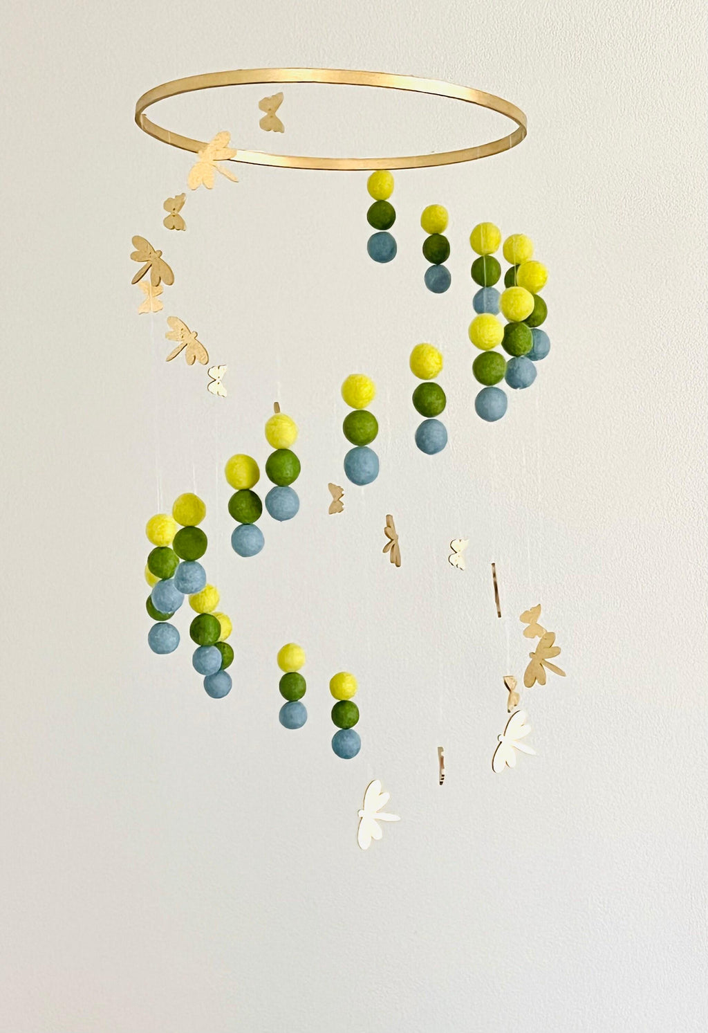 Gold butterflies and dragonflies felt wool balls mobile, forest pom pom mobile, jungle felt mobile, minimalist mobile, boho nursery decor