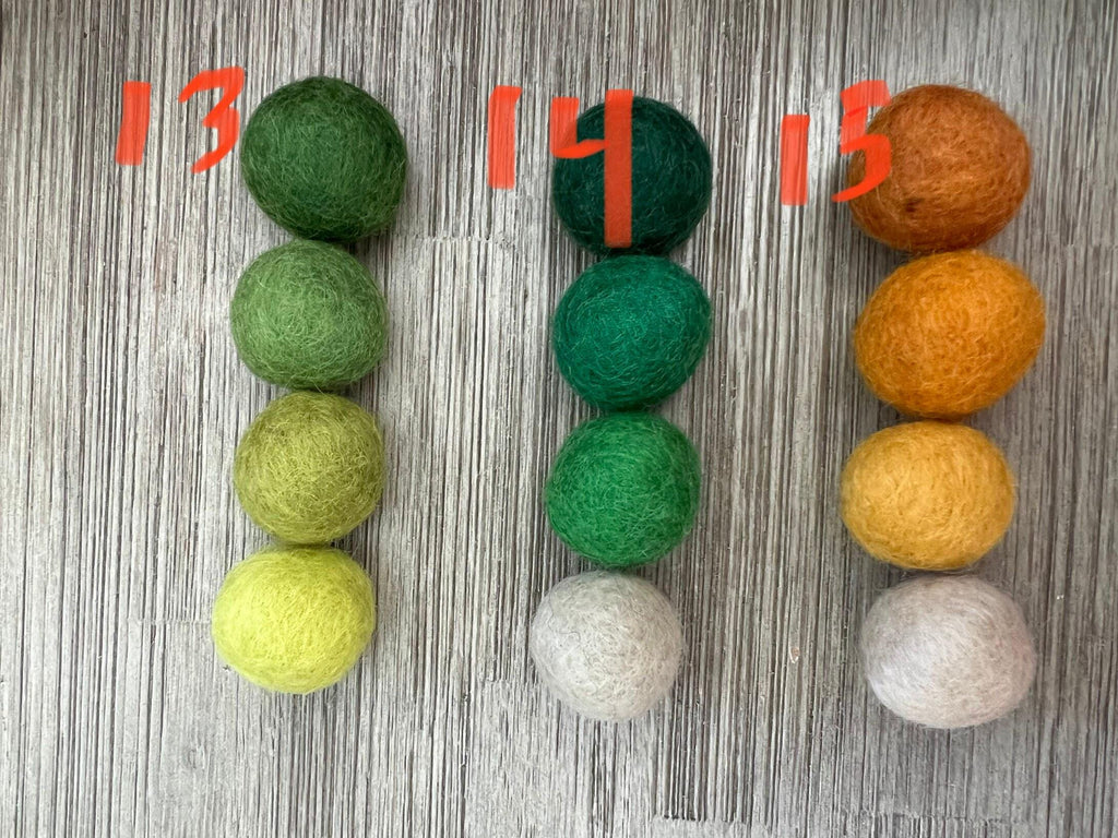 Monochrome felt wool ball mobile, pom pom mobile, felt pom pom mobile, felt ball mobile, minimalist mobile, boho nursery decor