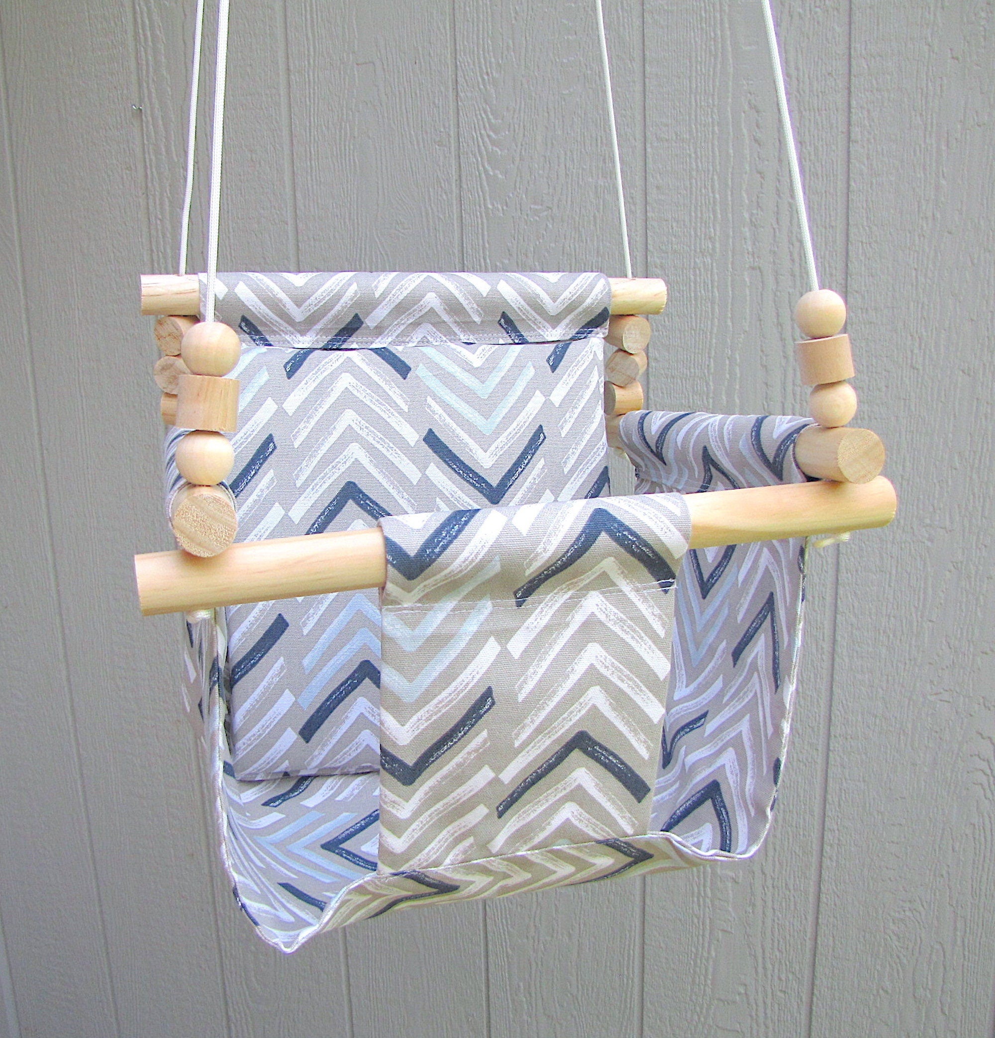 Baby Fabric Swing w/Pilow. Indoor/Outdoor Baby/Todler Swing.