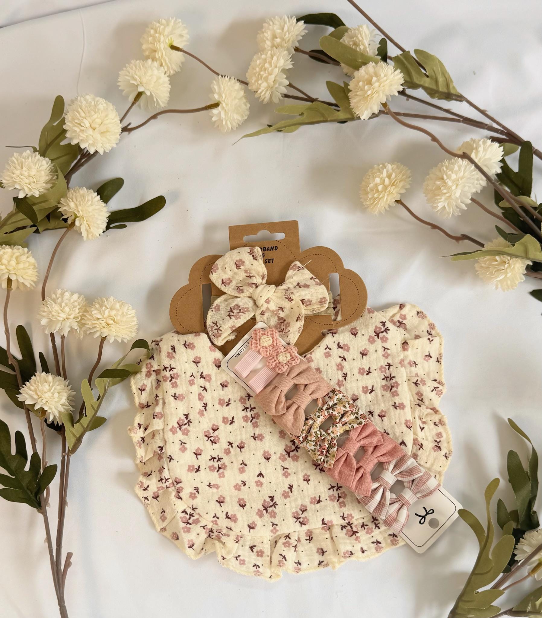 Baby Gift Box, Baby Shower Gift Box, Baby Gift Box Set, Baby Girl Present, Welcome Baby Gift, Newborn Gift Set, Baby Shower Gift Basket