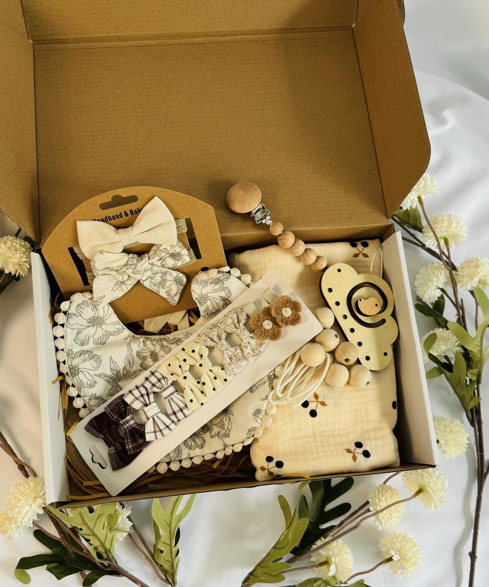 Baby Gift Box, Baby Shower Gift Box, Baby Gift Box Set, Baby Girl Present, Welcome Baby Gift, Newborn Gift Set, Baby Shower Gift Basket