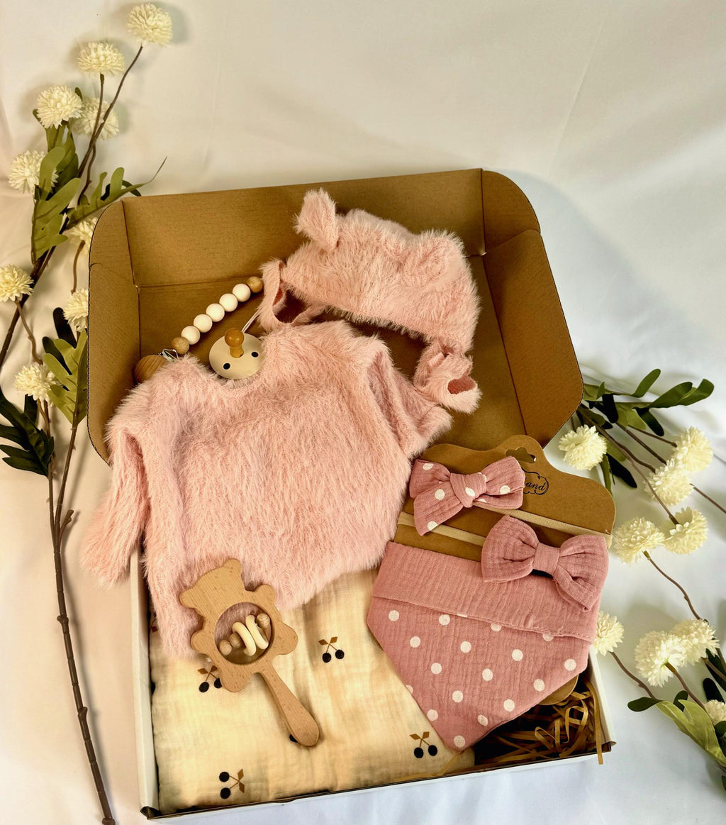 Baby Gift Box, Baby Shower Gift Box, Baby Gift Box Set, Baby Girl Present, Welcome Baby Gift, Newborn Gift Set, Baby Shower Gift Basket